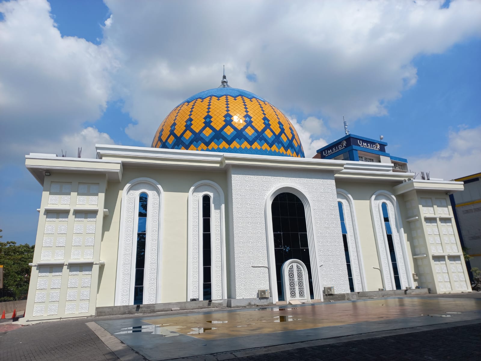 MASJID AN NUR KAMPUS 1 UMSIDA